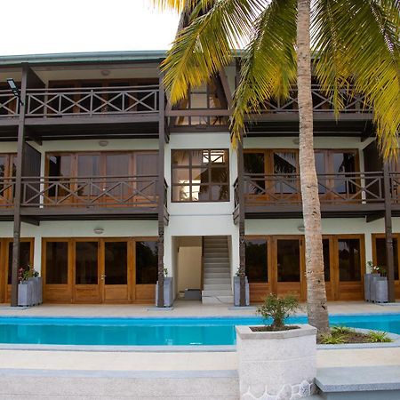 Hotel Baobab Cafe Мурундава Екстер'єр фото