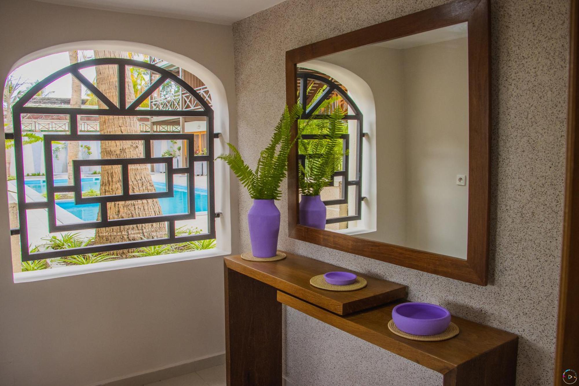 Hotel Baobab Cafe Мурундава Екстер'єр фото