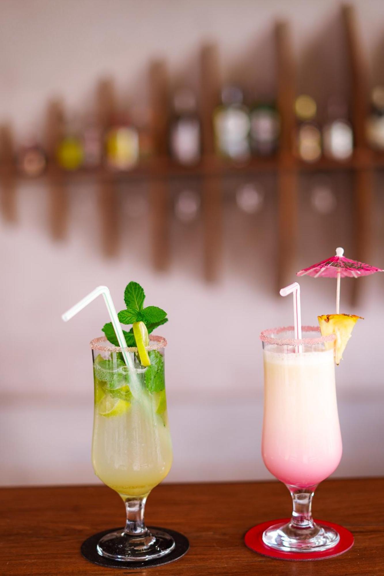 Hotel Baobab Cafe Мурундава Екстер'єр фото